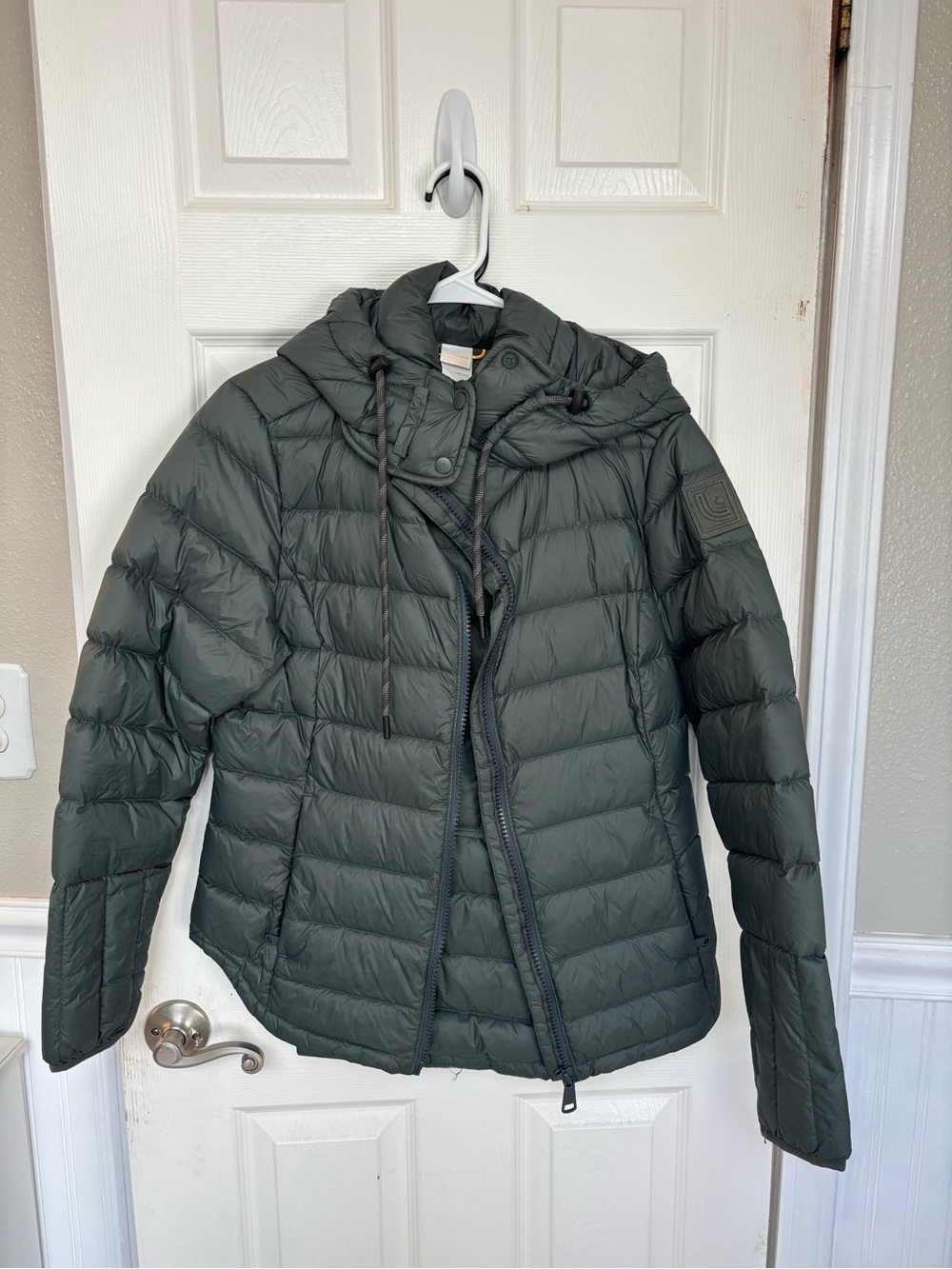 Lole Women's Hooded Quilted Puffer Jacket - Olive